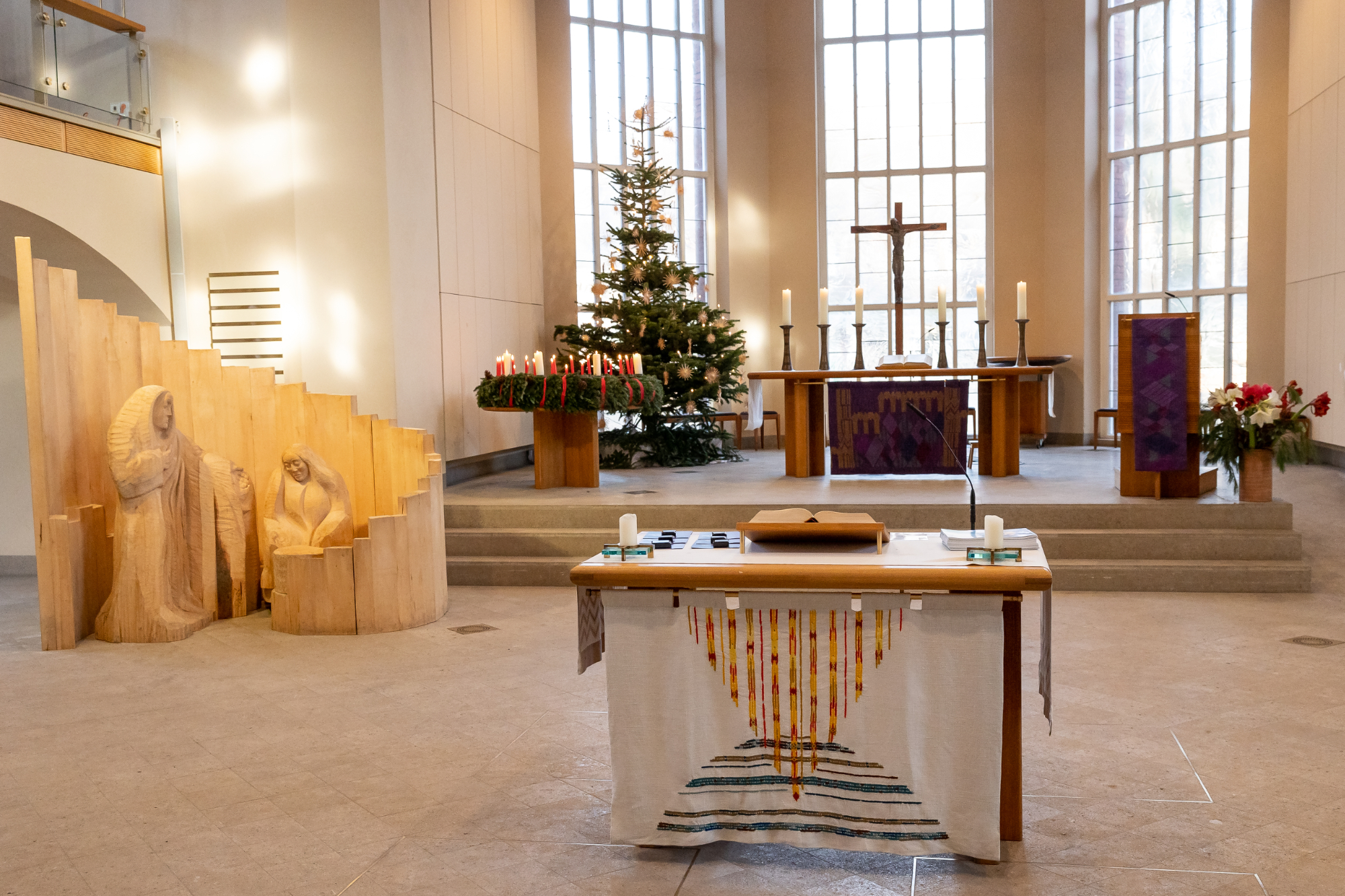 Kirchenraun zu Weihnachten