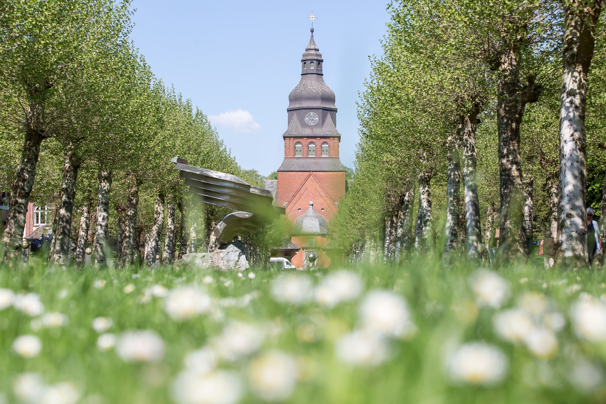Stiftskirche im Frühling