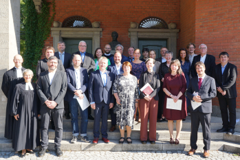 Einsegnung zur Diakonin September 2024 Gruppenbild
